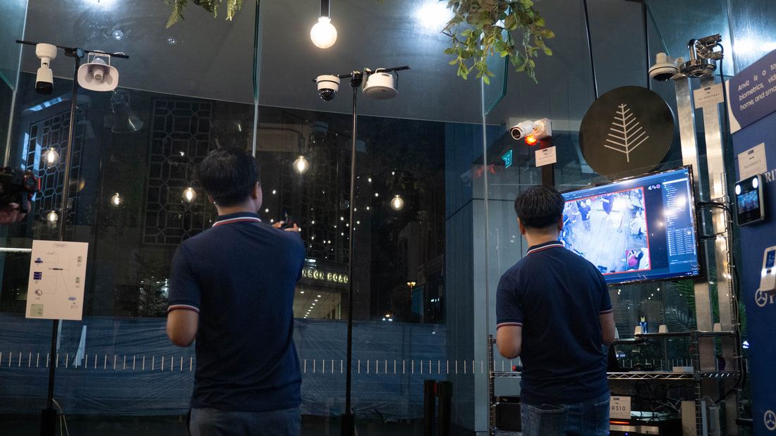 Hands-on product displays
